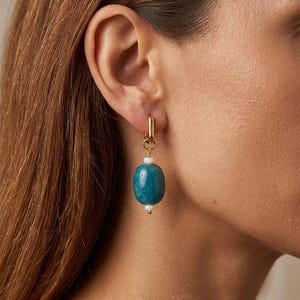 Quarz- und Perlmutt-Edelstein-Ohrringe, Handgefertigte Blaue Hängeohrringe, Statement-Schmuck, Einzigartige Ohrringe