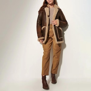 Veste femme en cuir d'agneau véritable effet vieilli marron et peau de mouton retournée/blouson aviateur en cuir de mouton sherpa pour femme veste/cadeau pour elle/