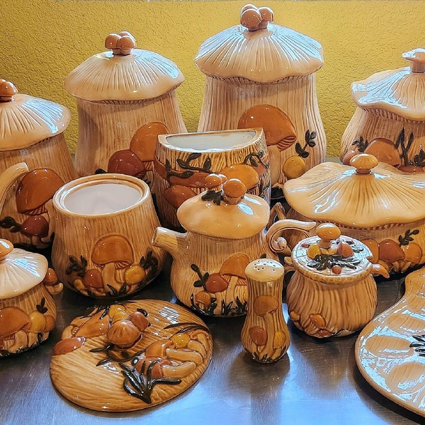 Retro 1978 Arnel Mushroom kitchen collection (huge!)