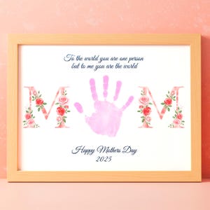 Muttertag Rose Handabdruck Andenken Handwerk druckbare Geschenk für Mama Floral MOM Gedicht Kunst Aktivität für Vorschulkinder DIY Rose Karte Spaß für Kinder