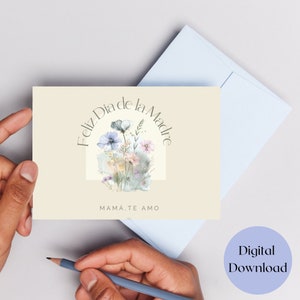 Elegante tarjeta para el Día de la Madre en español, "Mamá te amo", imprimible con interior en blanco