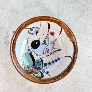 VINTAGE Petit beautiful Ken Edwards Bowl with bird, butterfly and floral elements, traditional series.