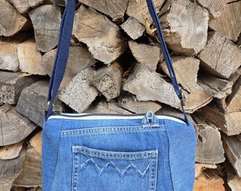 Upcycled Denim Jeans Purse Tote with Large Pocket and zipper closure and sashiko Chevron