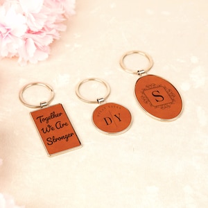 Personalized Leather Keychain, Custom House Keychain, Housewarming Gift, Custom Car Keys, Name Engraved Keys, Couples Gift, Gift for Parents