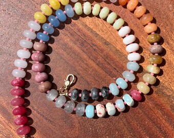 Collar de piedras preciosas, collar de cuentas arcoíris, collar de cuentas de piedras preciosas, collar de dulces, collar bohemio, collar colorido, cuentas arcoíris