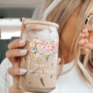 Godmother Iced Coffee Cup, Flower Auntie Glass Cup, Custom Nana Cup with Name, Gift for New Godmom, Mama Glass Can, Mothers day Gift 2025