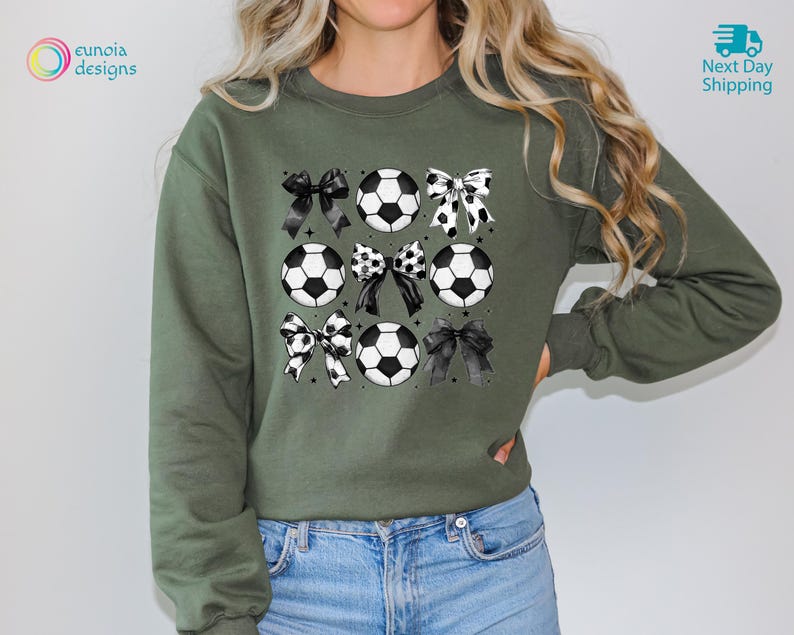 Vintage Soccer Bow Shirt, Game Day Sweatshirt, Sport Mom Gift, Cheer Mom Tee, Gift For Soccer Lover Mom, Soccer Coach Gift, Coquette Soccer bild 7