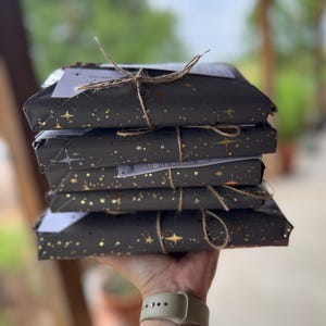 Blind Date with a Book: Summer Reading Gift Set - Annotation Kit & Playlist