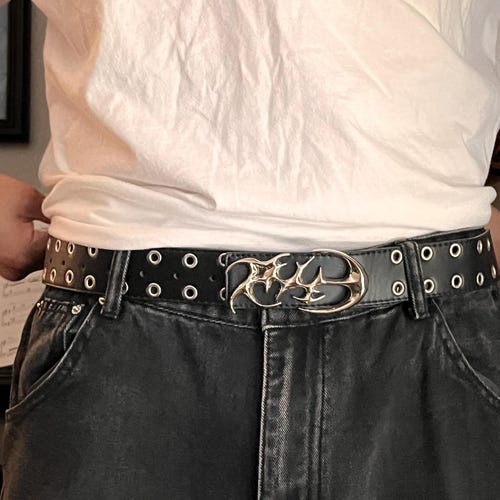 Y2k/2000s Faux Leather Double Hole, Metal Thorn Buckle Grunge Belt