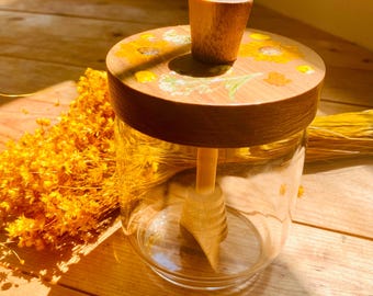 Honey Pot with Pressed Flower Acacia Wood Lid Honey Dipper Wildflower Kitchen Counter Decor Table Honey Jar Bee Gift Cozy New Homeowner Gift