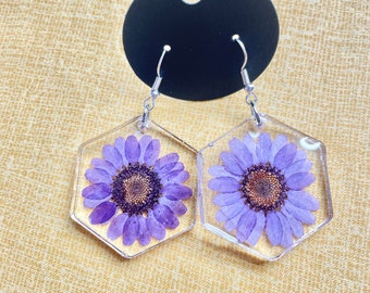 Purple Daisy | floral earrings | resin and dried flowers | Purple & Silver | Cottage Core Witch | Spooky Adjacent | Gothic Bohemian