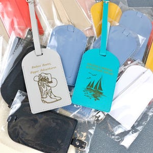 Set of 10 Bulk Personalized Wedding Favors for Guests, Custom Couple Luggage Tags, Bridal Shower Gift,Party Favors,Travel Gifts,Suitcase Tag