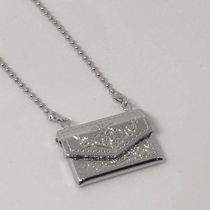 Regalo de San Valentín Medallón de acero inoxidable 925 Sobre de regalo Carta de amor Collar Joyas de oro y plata Regalo para ella Día de la Madre