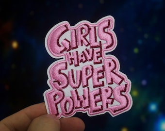 Girls Have Super Powers-patch: geborduurde opstrijkappliqué