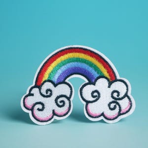 toppa arcobaleno, carina, anime, toppa stirabile, toppa ricamata, toppa estetica, toppa divertente, per giacca, per zaino,