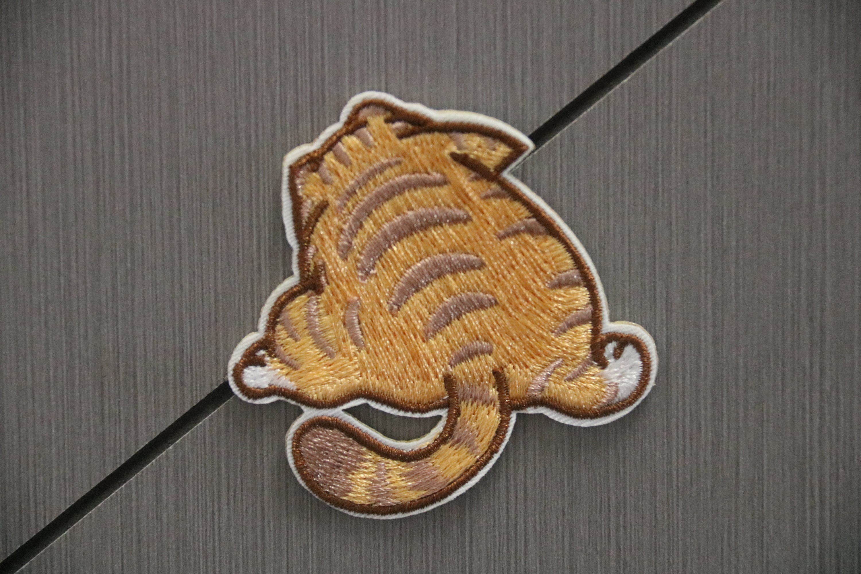 orange cat climbing patch, running away patch, iron on patch, embroidered patch, aesthetic patch, funny patch, for jacket, for backpack,