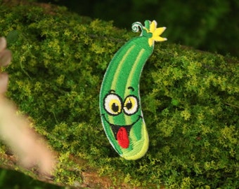 comic cucumber patch, iron on patch, embroidered patch, aesthetic patch, funny patch, for jacket, for backpack,