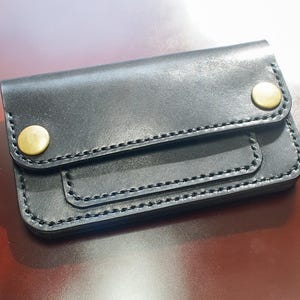 Cartera de camionero negra de cuero Tochigi Cartera de camionero cosida a mano / Cartera de camionero / Cuero curtido vegetal japonés