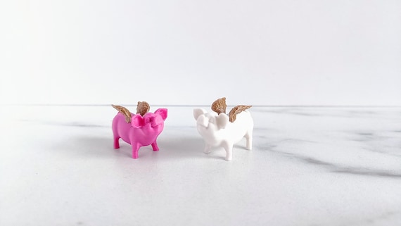 Modern dollhouse decoration sculpture flying pig. Deco statue 1:12 funky style. Miniature shelf statue decoration white, gold, pink by MiniaturesbyMoon