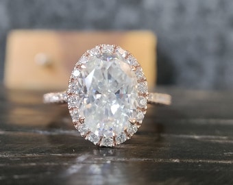 Anillo de boda Moissanite de corte ovalado de 3.84Ct/ Anillo de propuesta de Moissanite incoloro/ Anillo de aniversario de Halo Moissanite/ Anillo de compromiso de oro de 14K