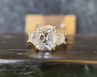 Anillo de compromiso de tres piedras, anillo de moissanita incoloro con corte de cojín Oldmine de 3.54TCW, anillo de bodas para mujeres, regalo de aniversario de oro de 14K, anillo de novia