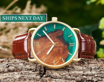 MONTRE EN BOIS GRAVÉ - Cadeau de premier anniversaire pour mari - Montre en bois en résine pour homme - Cadeau d'anniversaire pour lui - Cadeaux pour garçons d'honneur personnalisés