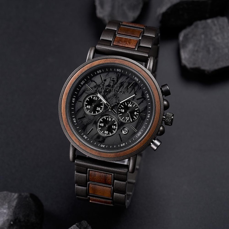 ENGRAVED WALNUT WATCH - First Fathers Day Gift - Personalized Anniversary Gift - Wooden Watch For Men - Boyfriend Birthday Gift - Groomsmen Gifts