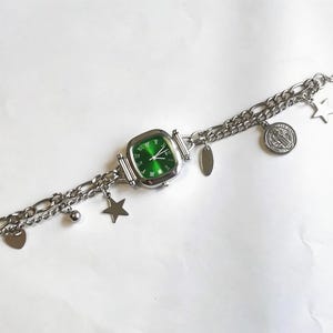 Y2k Uhrenarmband mit grünem Zifferblatt - Chunky Chain Layered Armband, Uhrenarmband, Grunge Statement Armbanduhr