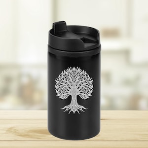 Fantasy Baum Laser gravierte Thermo Tumbler Reisebecher
