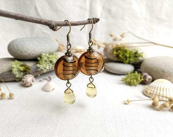 Roestkleurige lampwork glazen oorbellen: boho bronzen hangoorbellen