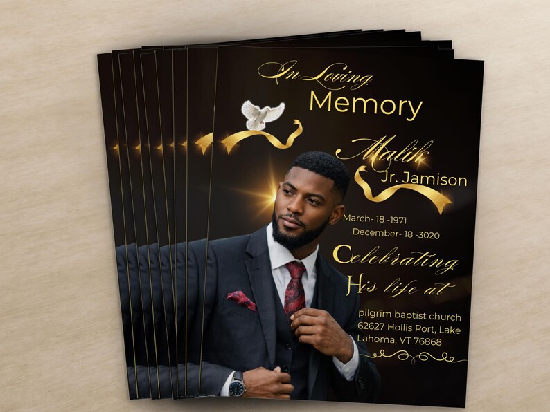 Peut inclure: Une pile de cartes comm&eacute;moratives avec un design noir et or. Les cartes pr&eacute;sentent un portrait d'un homme en costume, avec le texte "In Loving Memory Malik Jr. Jamison" et des dates. Une colombe et des rubans sont &eacute;galement pr&eacute;sents.