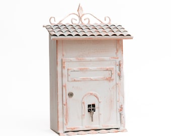 Handcrafted mailbox in galvanized wrought iron, white color shaded with copper color by brush