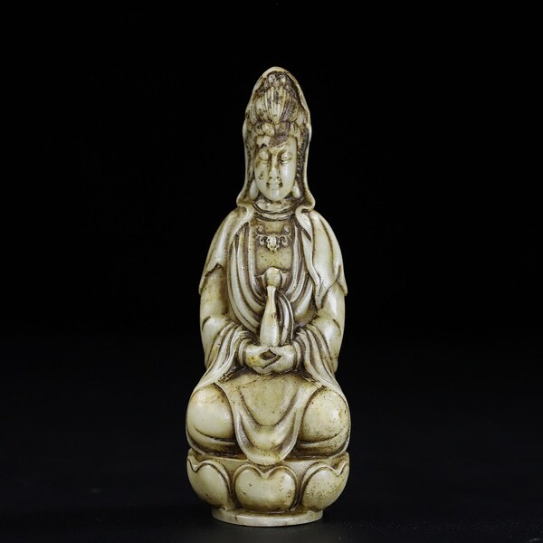 Hand-Carved Shoushan Stone Guanyin Statue - Rare Chinese Antique - Precious Gift - Desk Ornament for Home and Office Decor - Z1078