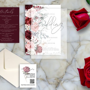 A medida, papel premium, invitaciones de boda de vitela floral de color burdeos, tarjetas de confirmación de asistencia, tarjetas de detalles, ceremonia y velada, sobres, hechos a pedido