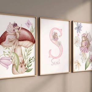 Juego de arte de pared para habitación de bebé con hadas – Impresión personalizada con nombre de niña – Decoración floral de hadas rosa – Juego de 3 impresiones – Impresión de hadas de flores silvestres para habitación de bebé