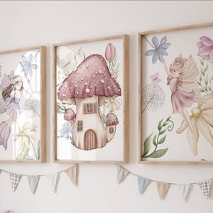 Decoración de pared de hadas para habitación de niña, juego de 3 impresiones de hongos rosas y flores, descarga digital.