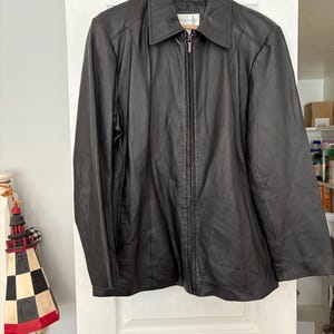 Worthington Black Genuine Leather Full-Zip Women&#39;s Jacket. Size Medium. Pre-owned. Woman’s size 1X. Black Leather Coat.