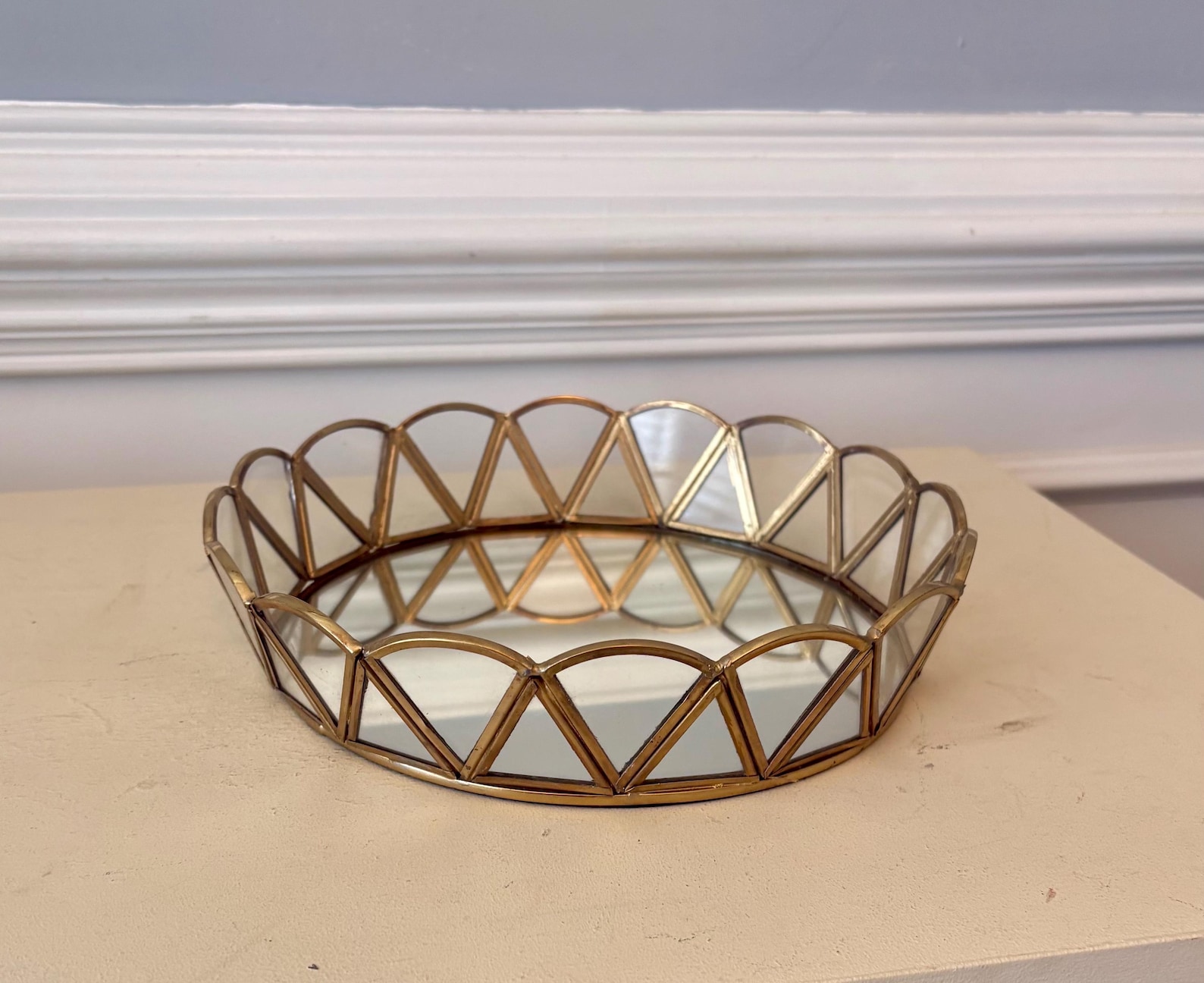 Vintage Mirrored Round Tray (10.25 x 2.25")