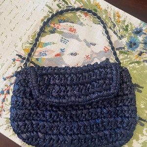 Vintage Mantessa Raffia Straw Navy Blue Handbag with Gold Chain Strap. Beautiful color, soft & pliable raffia straw.  Like new condition.