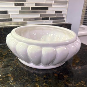 White Round Ceramic Bulb Planter Bowl 10.5" Pottery Flower Pot Succulent Planter Bowed Ribbed Design High Gloss Glaze Centerpiece