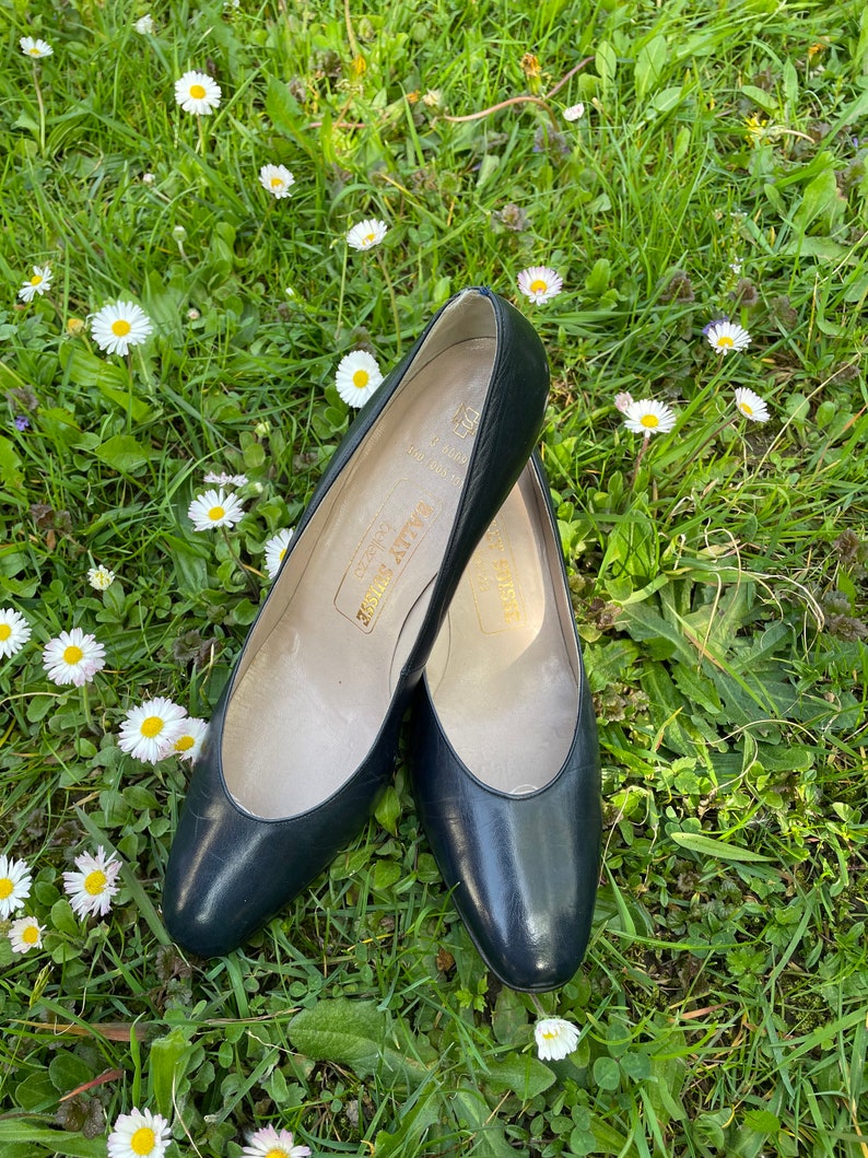 Vintage Bally Suisse Belezza Shoes Sylt Pump in Navy Leather High Heels ...