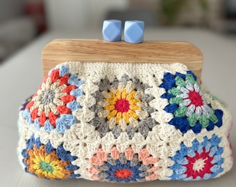 Monedero de crochet, Clutch de crochet con cierre de beso de madera, Monedero de crochet con forro cuadrado de abuela, Monedero de crochet con forro de beso