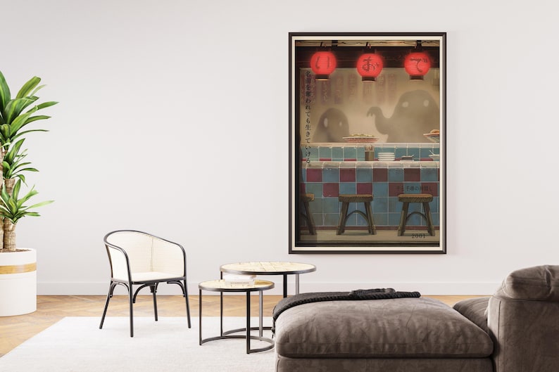 Puede incluir: Impresi&oacute;n art&iacute;stica enmarcada que representa una escena de restaurante japon&eacute;s con faroles rojos, una barra y taburetes. La obra de arte presenta una est&eacute;tica vintage con una paleta de colores apagados y texto japon&eacute;s.