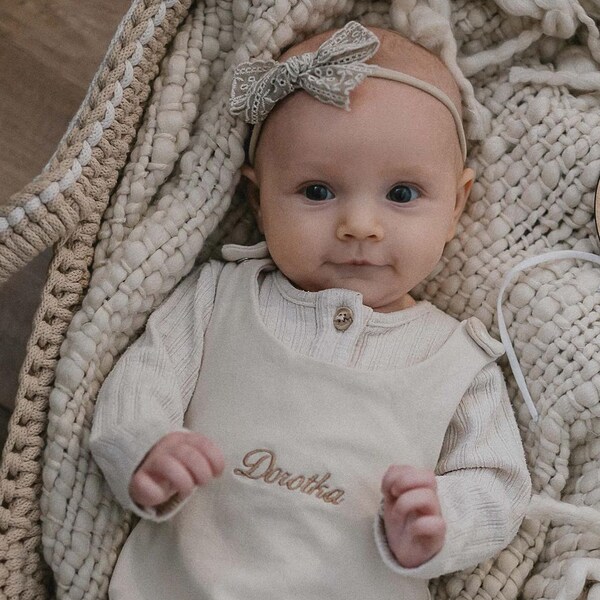 Organic beige personalized dungarees  - Embroidered baby overalls with name - Custom handmade cute baby gift - Perfect for new mom -
