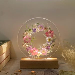Pressed Flower Night Light,Handmade Wildflower Light,Floral Table Lamp,Floral Wreath Lamp,Unique Home Decor,Housewarming