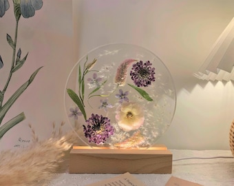 Handmade Pressed Flower Night Light, Wooden Base Floral Lamp, Nature Inspired Home Decor