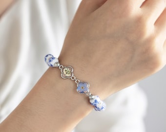 Bracciale Non ti scordar di me, Bracciale Respiro del bambino, Porcellana blu e bianca, Regalo per aborto spontaneo, Gioielli in resina con fiori pressati veri, Regalo per lei