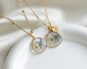 Vergeet me niet-ketting, baby's Breath-ketting, hars echte geperste bloem sieraden, aangepaste initiële sieraden, ketting voor vrouwen, cadeau voor haar