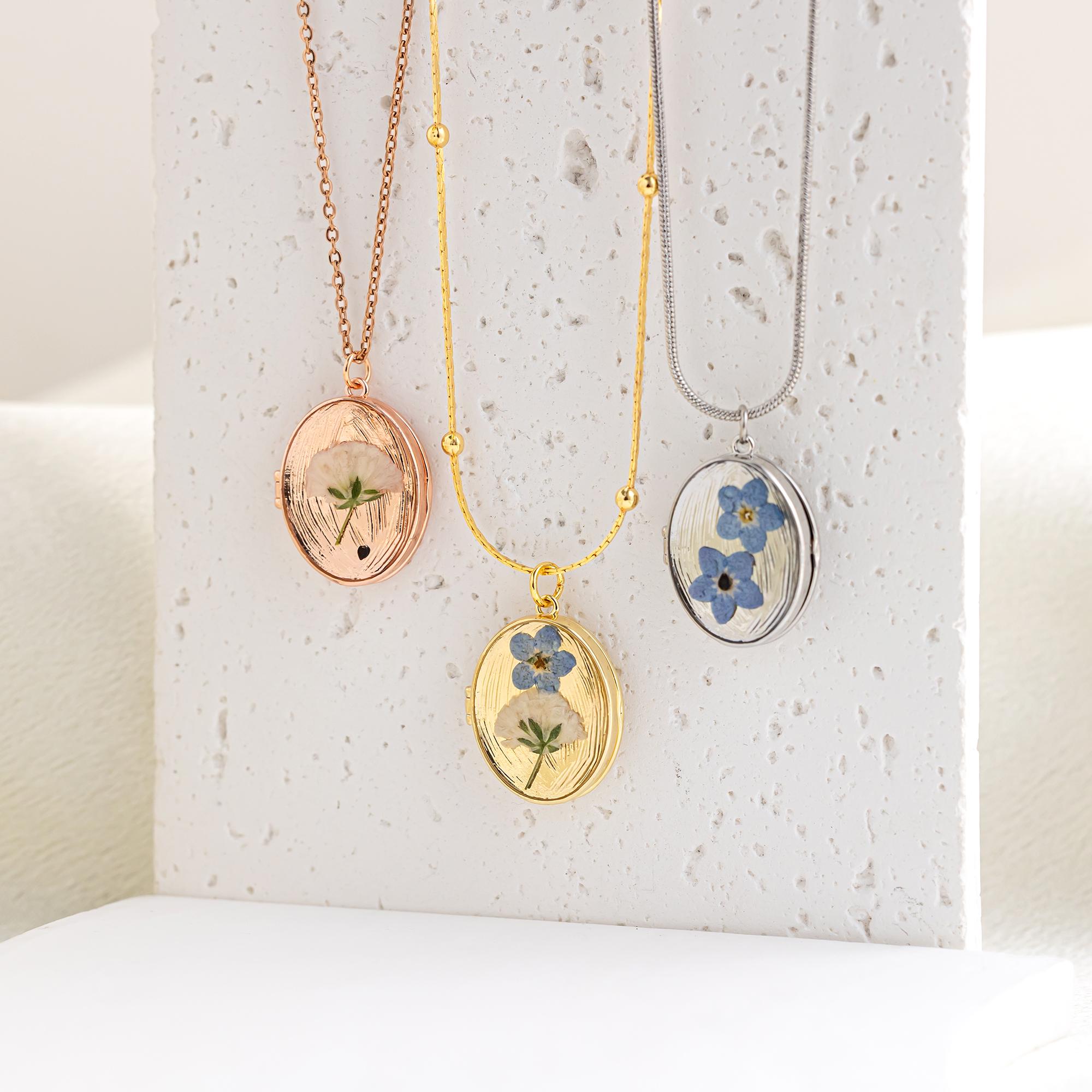 Buy Sapphire Locket Online In India India