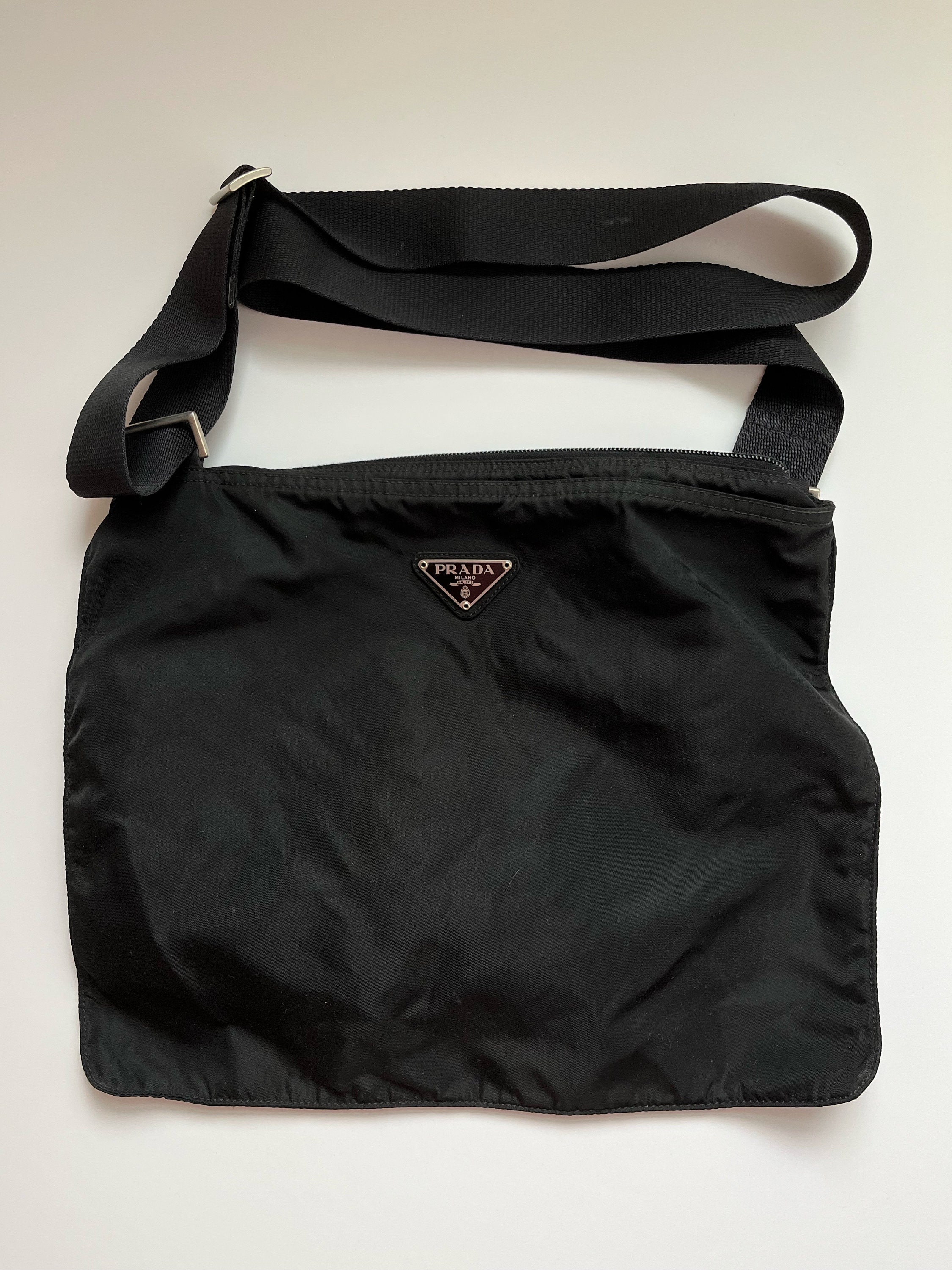 Prada vela messenger bag 2025